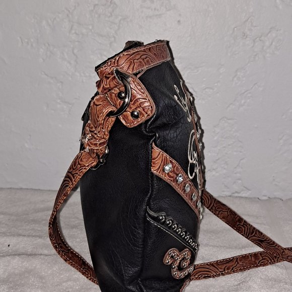 Two Used purses - Picture 10 of 15